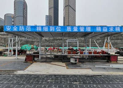 懸挑式防護棚 